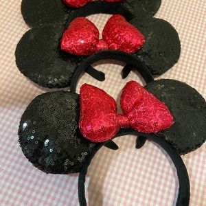 New Classic Minnie Mouse Ears | Black Sequin Ears with Pink Sequin Bow